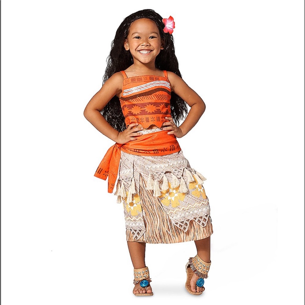 Disney’s Moana Costume 9/10 - Picture 1 of 4